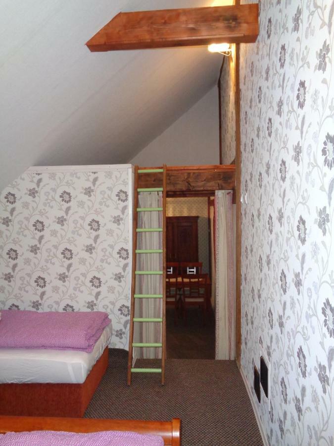 Farma Kozi Dvor Rohozna Apartment Brezno Bagian luar foto